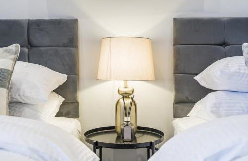 Coulsdon Luxe - Sleeps 3 - Near Station - Foto 18