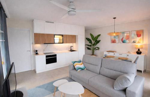 Céntrico apartamento cozy con piscina y parking - Foto 5