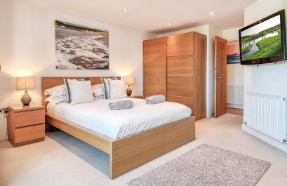 Point View - Award Winning Apartments with Private Hot Tub & Parking - Foto 22