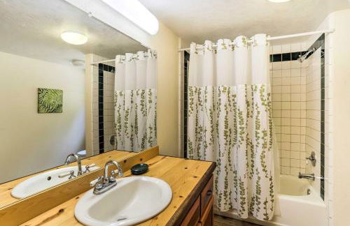 13 Mi to Mt Shasta Log Home on 60 Acres! - Foto 22