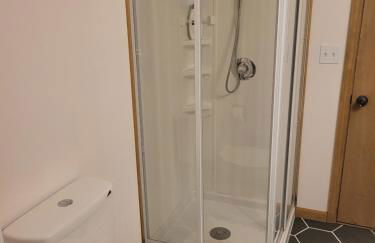 Seven Oaks at Bass Lake - Lakefront Getaway! - Foto 45