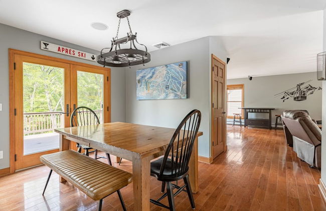 Family Fun Oasis Hot Tub Steam Room Pool Stream Firepit Games - Foto 28