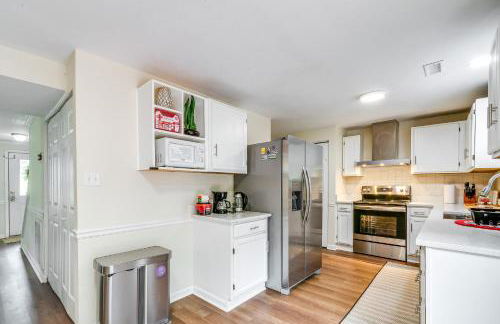 3 Mi to Dtwn Cary Family Home with Deck! - Foto 9