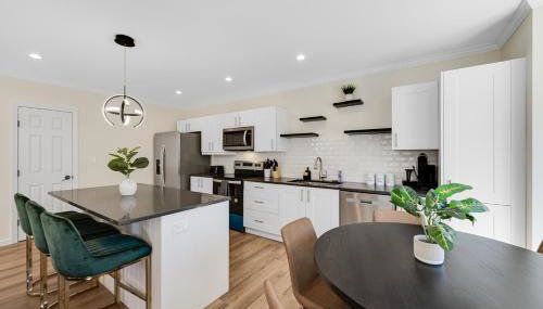 Elegant 2 Story Bloomfield 3 Kings 2 Queens - Foto 3