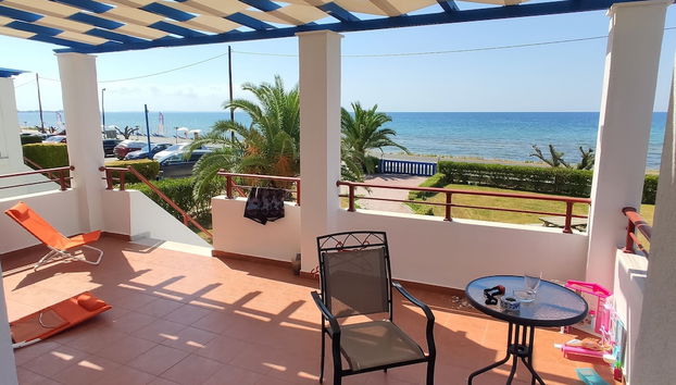 Luxury Villa Beachfront - Photo 2, Primary image