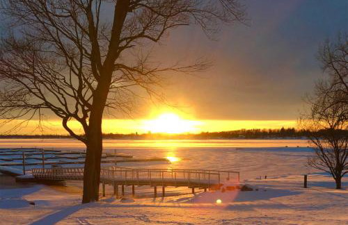 Lake Champlain Home with Decks, Kayaks and Fire Pit! - Foto 39