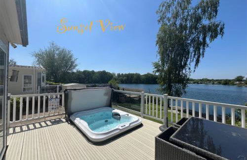 Tattershall Lakes Sunset View Caravan Lakeside, Hot Tub, Garden, Private Fishing Peg & WiFi - Foto 19