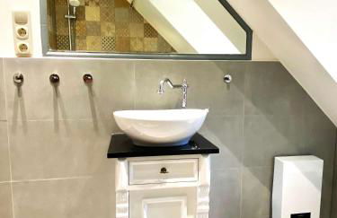 Sky & Sand Homes Wattläufer I Nordsee-Auszeit im Reetdachanwesen mit Parkgarten - Photo 23