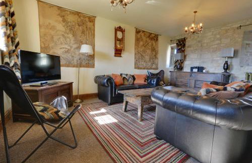 Derbyshire Chapel for 6 at Harthill Hall private hot tub 8am - 10pm plus private daily use of indoor pool and sauna 1 hour - Photo 36