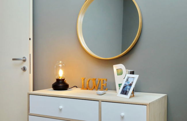 The Place to Be - Photo 28