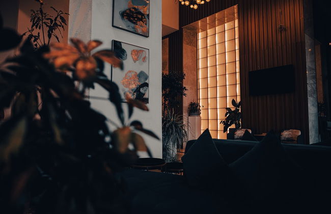 The Row Residential Hotel - Photo 22