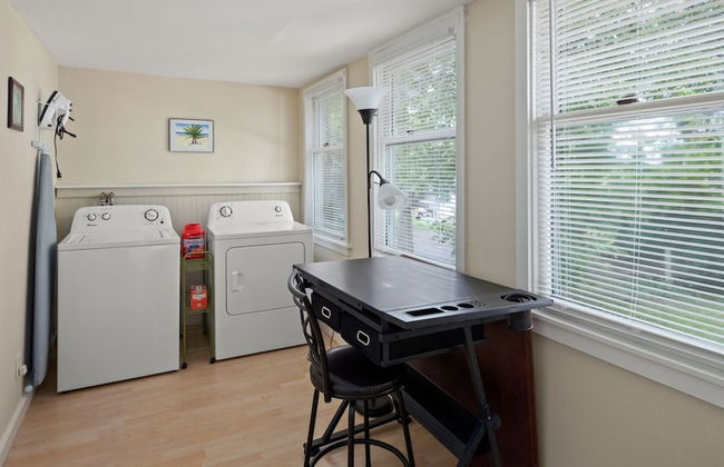 Cozy Colchester Cabin near Lake by RedAwning - Foto 24