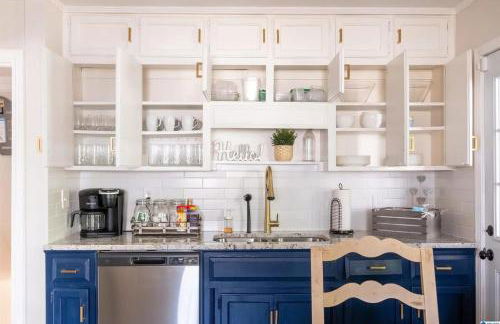 Southern Charm l 5BR l Sleeps 14 l A Location - Foto 10