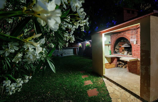 Private Estate With 2 Infinity Pools - Foto 37