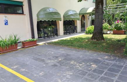 DUCATO HOTEL e RESIDENCE - Photo 2