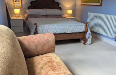 Artist's Hawkhurst Home with Heated Pool & Sauna - Foto 30