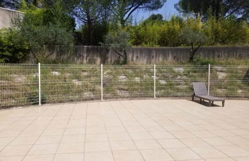 Appartement cosy centre Uzès, parking gratuit, piscine - Foto 10