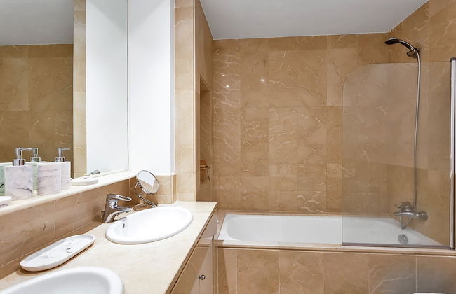 YOLO Spaces – Sotogrande Ocean View Penthouse - Foto 31