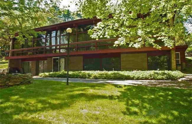 Unique and Secluded Country Estate Near Pittsburgh - Foto 27