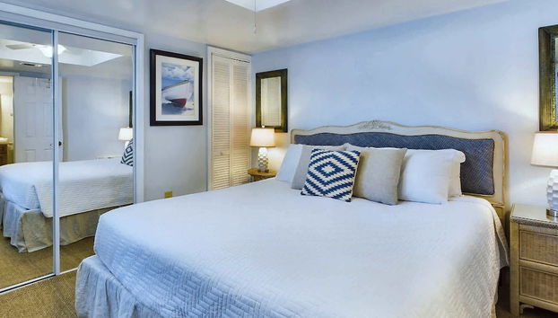 Chic Beachfront Escape: Dreamy View, Balcony, Pool - Foto 3, Habitación