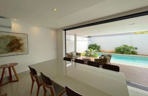 Casa moderna alto padrão em condomínio - Foto 16