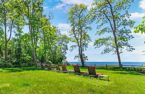 Blackstone on the Bluff with Lake Views Historic Home Family Friendly - Photo 42