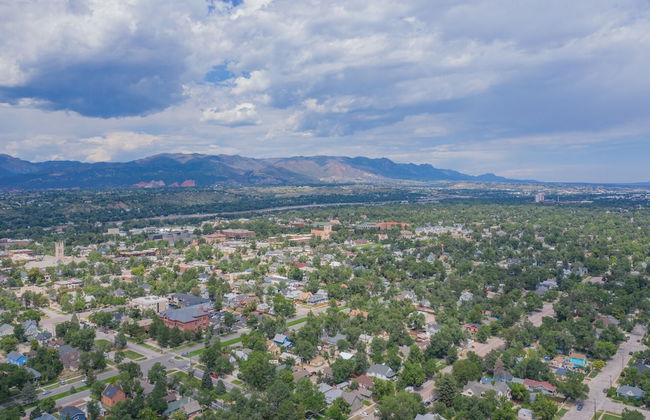Downtown 1900 Classic 3 Bedroom Value - Photo 40