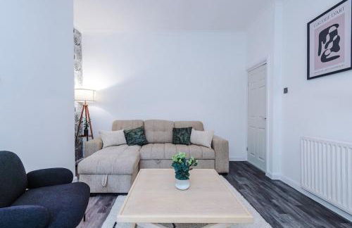 Presented by LTJ PrimeKey Properties - NEW! 7 Bed plus Sofa Bed - Perfect for Contractors - Foto 35