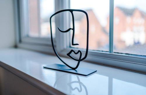 3 Bedroom! 3 Toilets! Contractors and Groups! Free Parking! Driveway! NEW BUILD HOUSE! - Foto 48