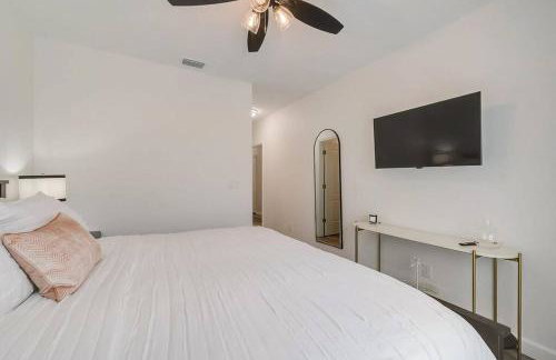 Family Villa King Bed, 3 bedrooms 2baths, 7 guests, Close to Beaches, Golfing, Fishing - Foto 29