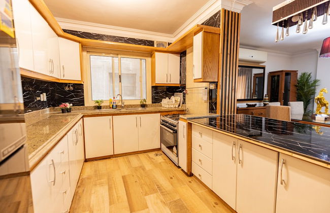 Oak Orchid Opulent 2 BR Apartment with Walk-in Closet - Foto 21