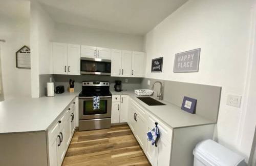 Heart of Miami sleeps 10 near Little Havana Beaches - Foto 15