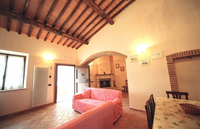 Lovely Farmhouse in Asciano With Swimming Pool - Foto 54