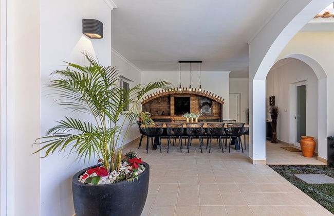 Luxury Villa With Private Heated Pool, Garden and Views of the sea and Mountains - Foto 42