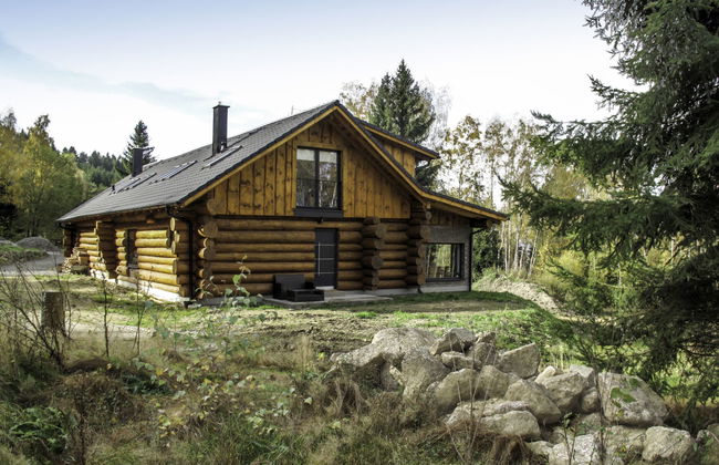 6 bedroom House in Benešov nad Černou with garden and terrace - Photo 1