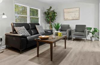 10 Min to Downtown - Desk - Fenced Yard - Wi-Fi - Foto 8