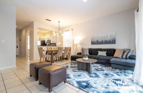 Cozy 4BR Regal Oaks close to Disney - Foto 40