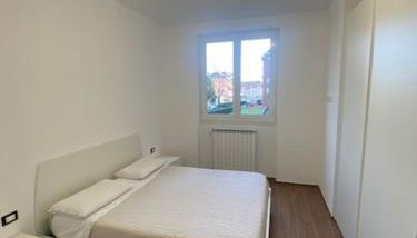 Grazioso appartamento Peschiera Borromeo a 10 minuti in auto da palazzetto Olimpico di Santa Giulia Milano - Foto 3, wardrobe