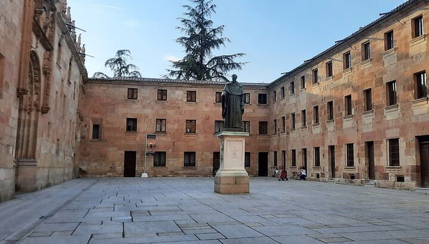 Tour privato speciale per famiglie con bambini a Salamanca - Foto 3