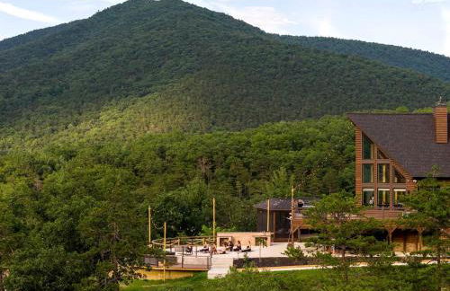 Luxurious A-Frame Mountain Retreat with Hot Tubs & Game Room Near Seneca Rocks, Milam, WV - Foto 72