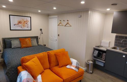 The Den - Modern cabin with wood burning stove - Foto 11