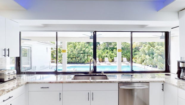 Villa Shapira 6BR Luxurious Designer Home With Heated Pool - Foto 4, Habitación