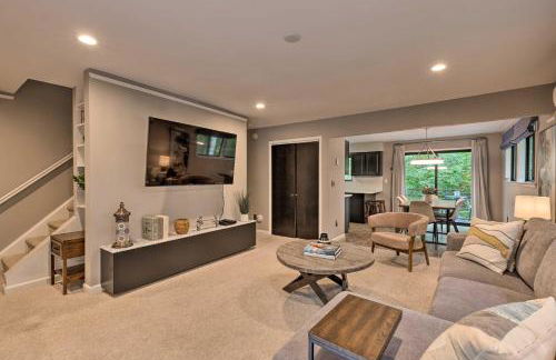 Unique Southampton Getaway with Rooftop Deck! - Foto 19