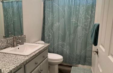 Aloha Hale - Photo 39