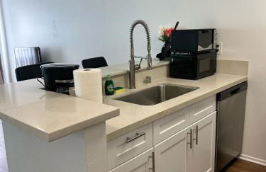 Hollywood Blvd Studio FREE DESIGNATED PARKING & WIFI - Foto 9