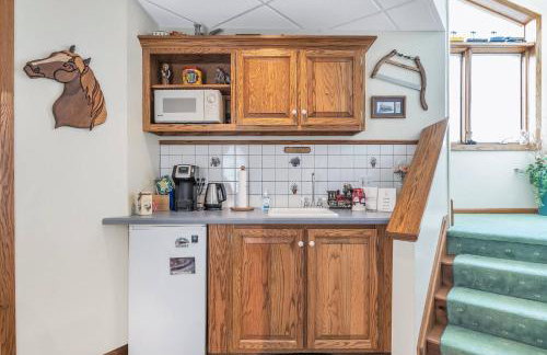 Clarks Summit Gem w/ Private Yard & Parking - Foto 8