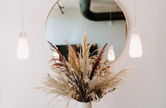 Stylish Main St Loft with Balconies and Garage - Foto 21