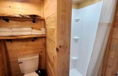 Wooden Chic Cabin Fully Stocked near Tappan Lake in Ohio - Foto 28