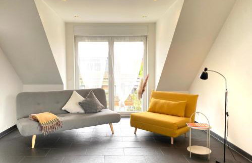 Midi-Maisonette mit kleiner Dachterrasse und Blick ins Grüne - Foto 1