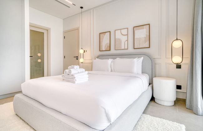 Luxe and Modern Duplex in Difc - Photo 68